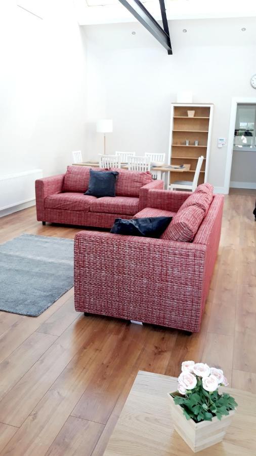 Riverside Marina Apartments Lanesborough 외부 사진
