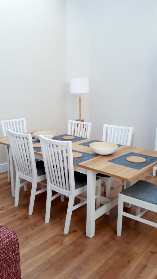 Riverside Marina Apartments Lanesborough 외부 사진